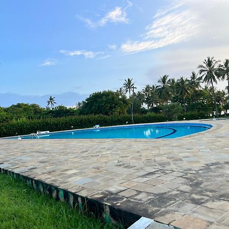 Waves And Wanderlust-Diani Beach Εξωτερικό φωτογραφία